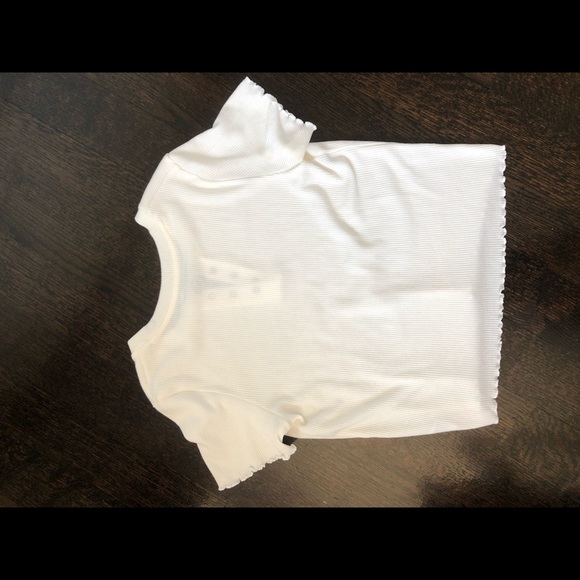 American Eagle cream ribbed tshirt - Picture 4 of 6